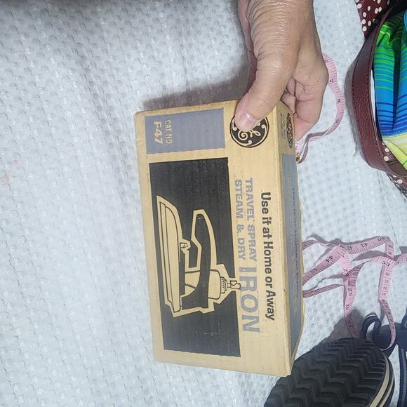 GE VINTAGE NIB TRAVEL IRON F47 SET - Picture 5 of 5